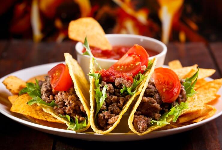 3 Tacos with Salsa